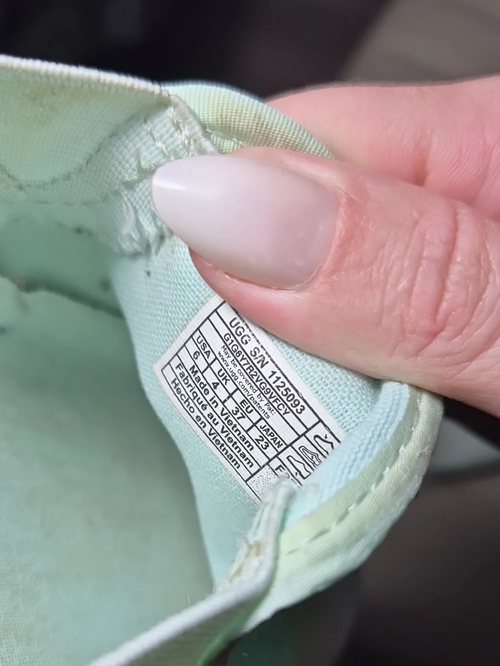 UGG Light Mint Slip-On Women’s Espadrille Sneakers Womens 6